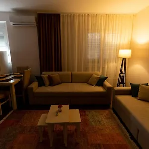 tirana-contact-apartment.albaniahotels.org/